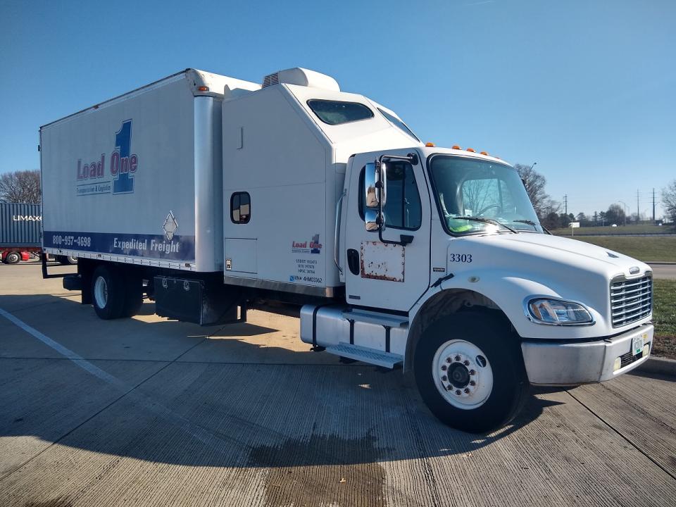 2004 Freightliner M2 106 For Sale in Jamestown, TN 38556 - CargoVanJobs.com